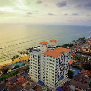 Hotel Global Towers &, Colombo